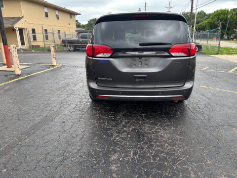 2018 Chrysler Pacifica Touring L