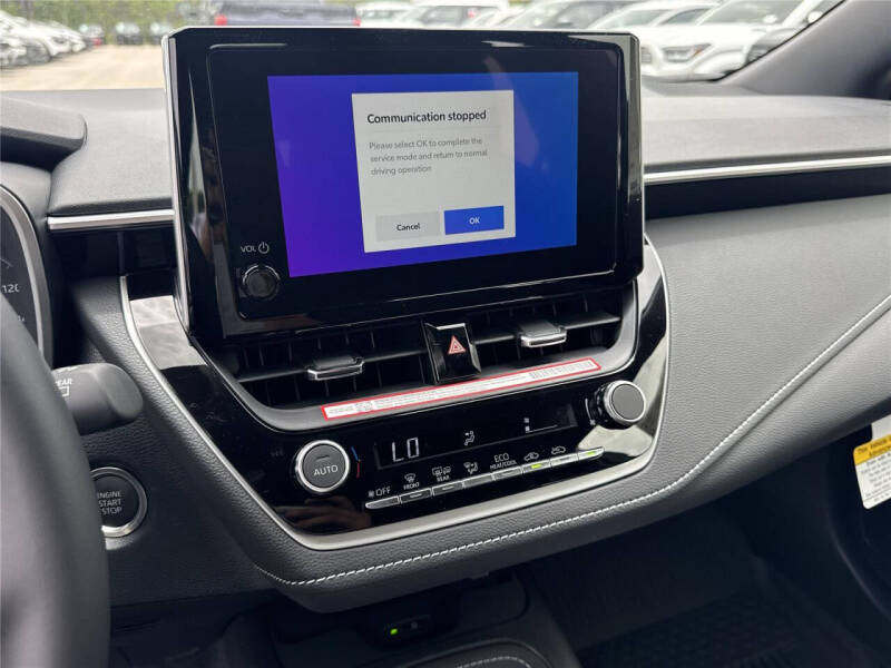 2026 Toyota Corolla Hatchback SE