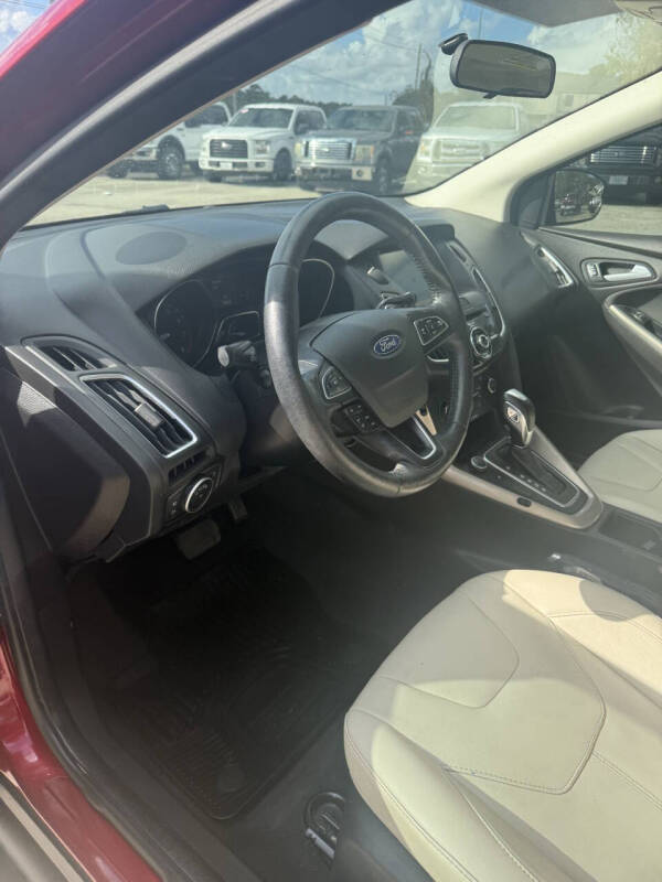2017 Ford Focus Titanium