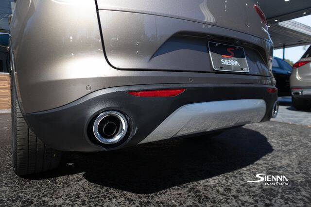 2019 Alfa Romeo Stelvio Sport