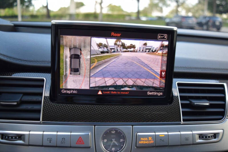 2015 Audi S8 4.0T quattro