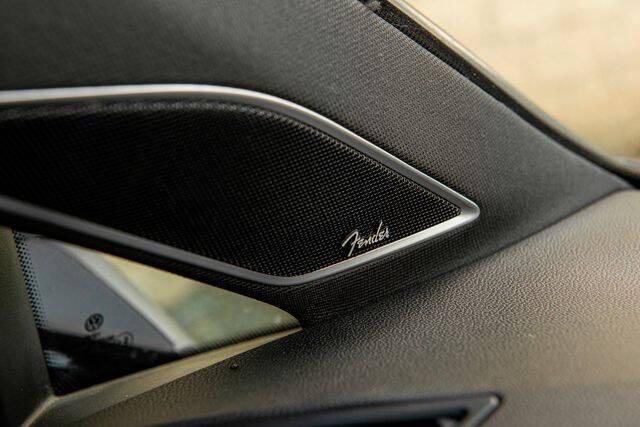 2017 Volkswagen Golf R 4Motion