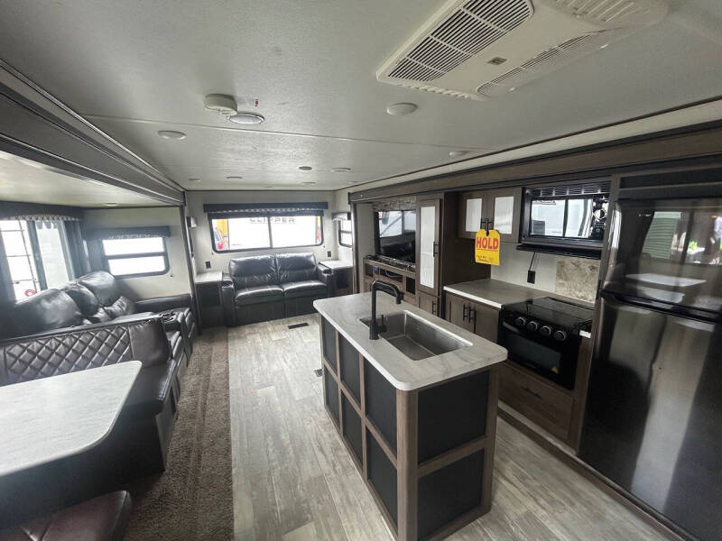 2021 Prime Time RV Avenger 28REI