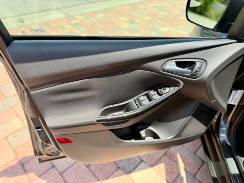 2016 Ford Focus Titanium