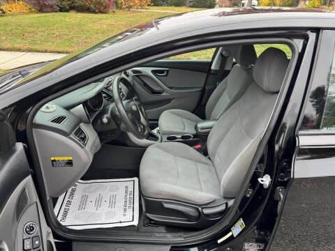 2014 Hyundai Elantra SE