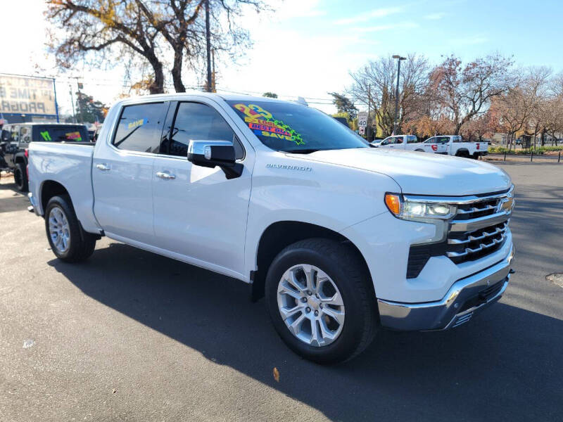 2023 Chevrolet Silverado 1500 LTZ photo 3