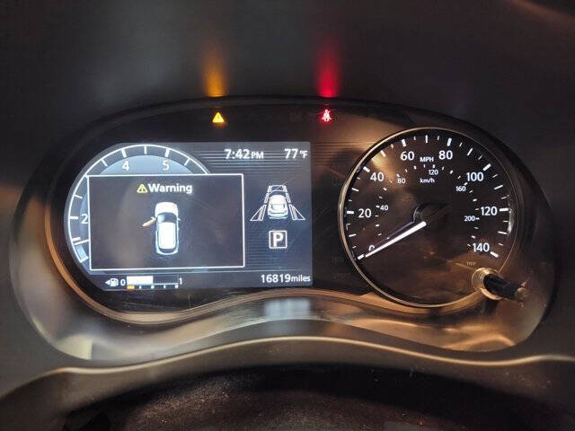 2023 Nissan Kicks SV
