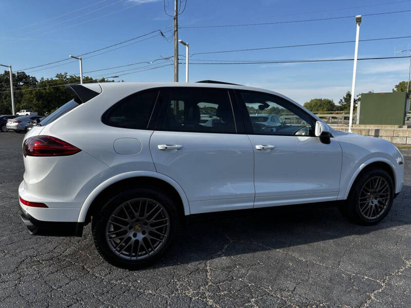 2018 Porsche Cayenne Platinum Edition