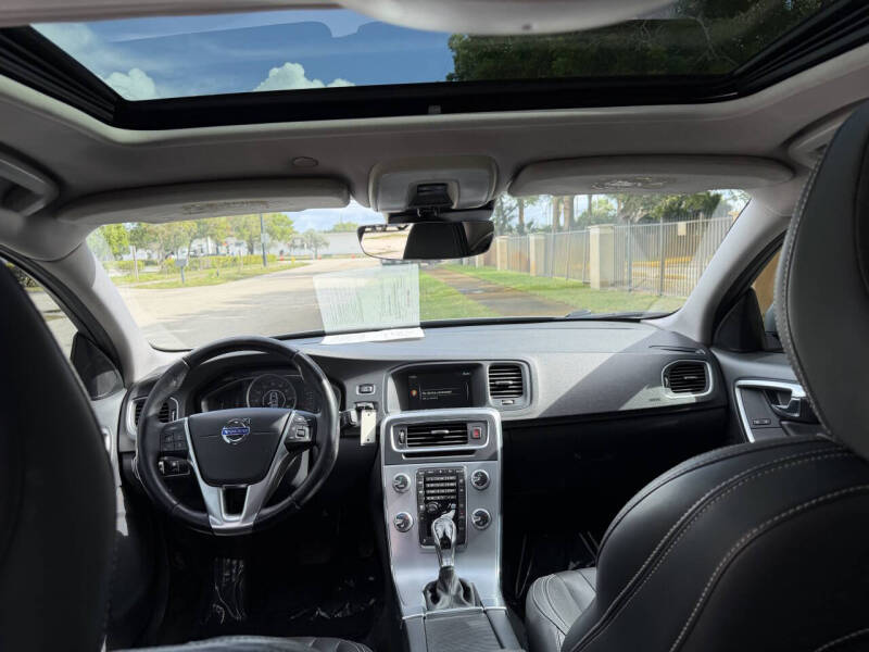 2017 Volvo S60 T5 Dynamic