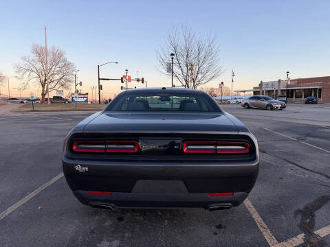2017 Dodge Challenger SXT