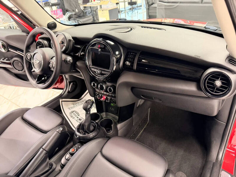 2017 MINI Hardtop 4 Door Cooper