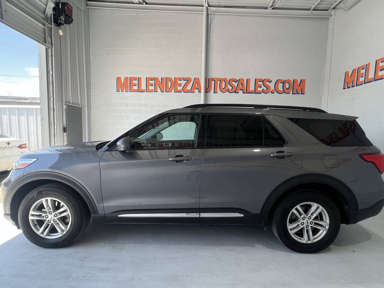 Gray 2022 Ford Explorer XLT AWD XLT 4dr SUV 2