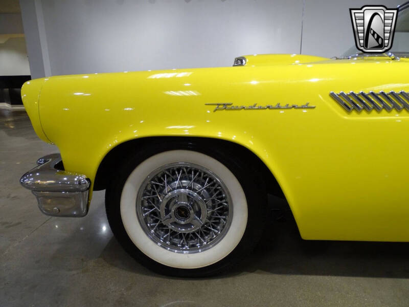1957 Ford Thunderbird