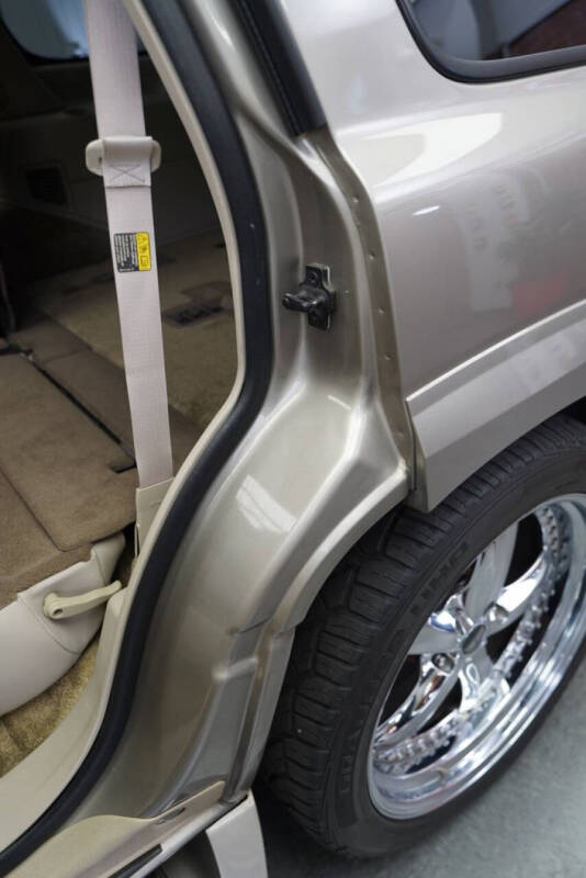 2002 Cadillac Escalade