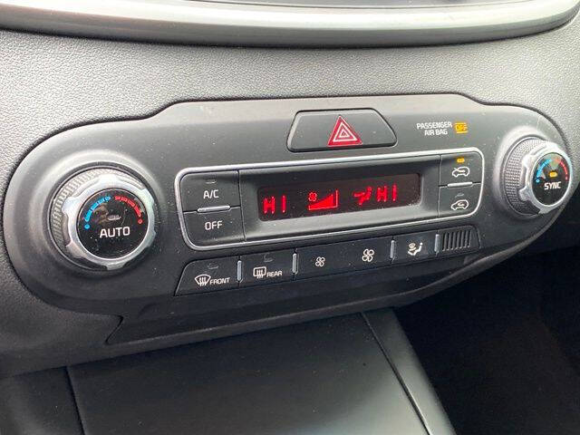 2019 Kia Sorento LX V6