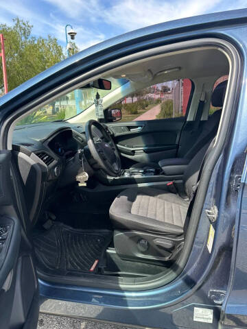 2019 Ford Edge SE