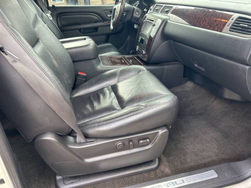 2012 GMC Yukon Denali