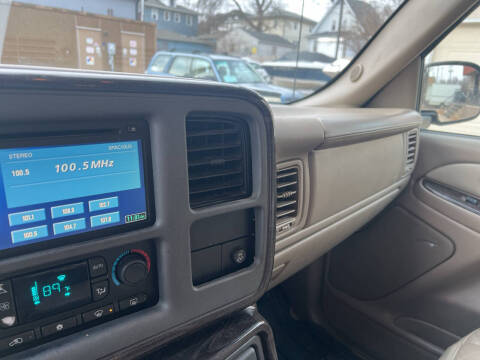 2005 GMC Yukon XL Denali