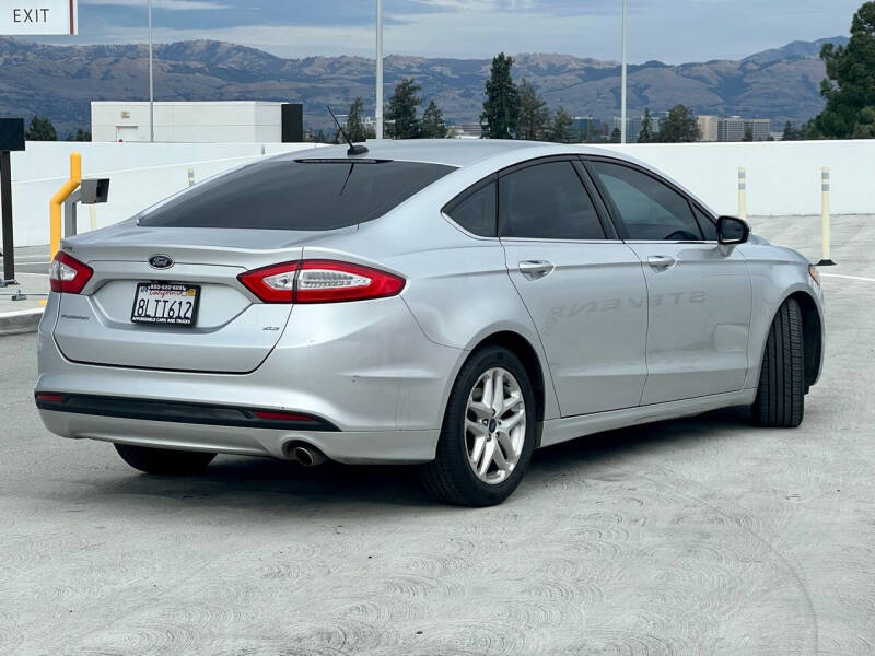 2016 Ford Fusion SE photo 5