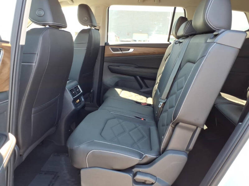 2026 Volkswagen Atlas SE