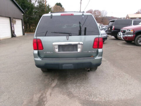 2005 Lincoln Navigator Luxury