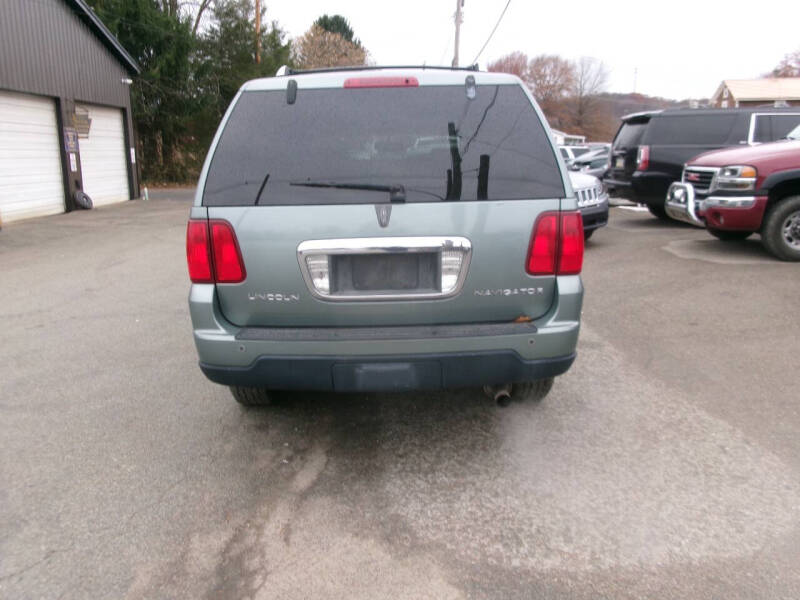 2005 Lincoln Navigator Luxury