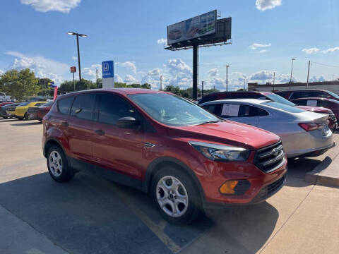 2019 Ford Escape for sale at HONDA DE MUSKOGEE in Muskogee OK