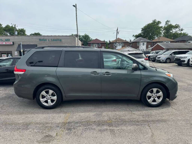 2014 Toyota Sienna