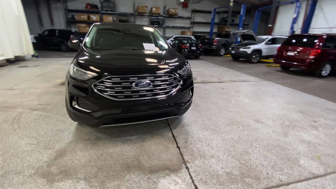 2022 Ford Edge for sale at Victoria Auto Sales in Victoria, MN