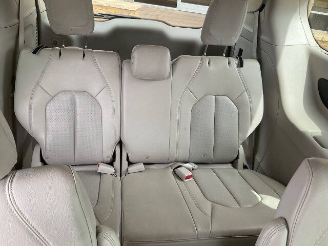 2021 Chrysler Pacifica Touring L