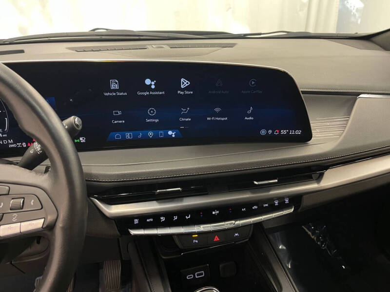 2025 Cadillac XT4 Premium Luxury