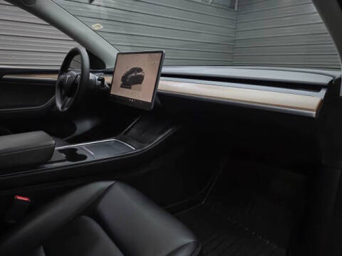 2025 Tesla Model Y Long Range