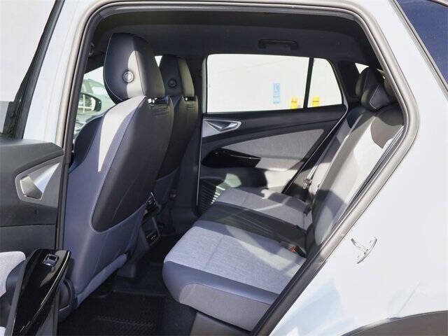 2025 Volkswagen ID.4 Pro