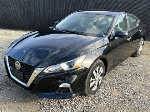 2019 Nissan Altima for sale at Premier Auto & Parts in Elyria OH