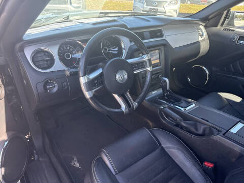 2014 Ford Mustang V6