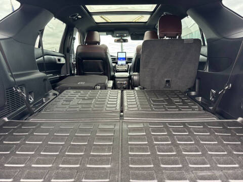 2023 Ford Explorer Platinum