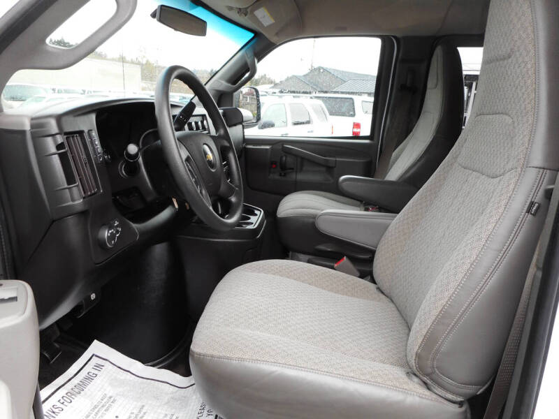 2017 Chevrolet Express LT 3500