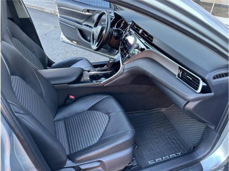 2018 Toyota Camry Hybrid