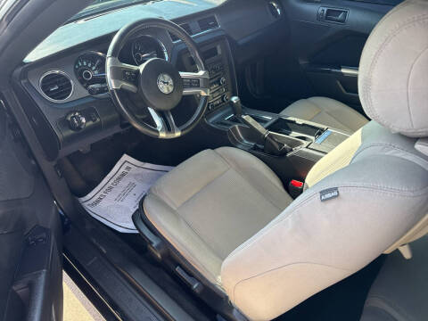 2014 Ford Mustang V6