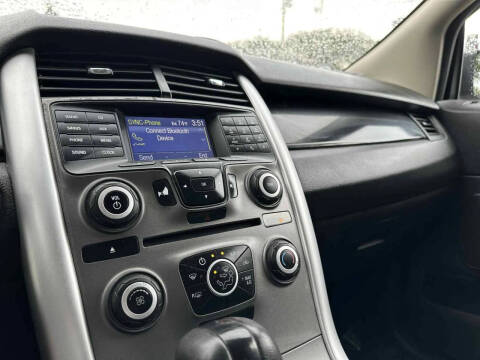 2013 Ford Edge SE