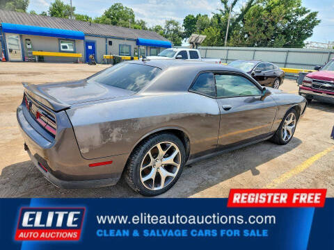 2015 Dodge Challenger SXT Plus