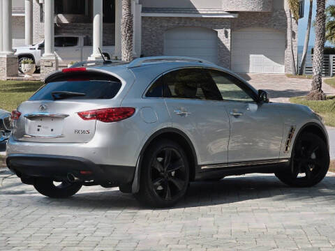2011 Infiniti FX50