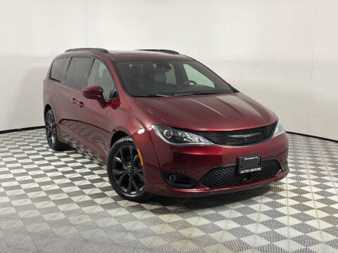 2019 Chrysler Pacifica Touring L Plus