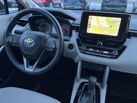 2024 Toyota Corolla Cross LE