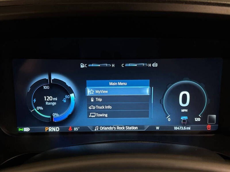 2022 Ford F-150 Lightning Lariat