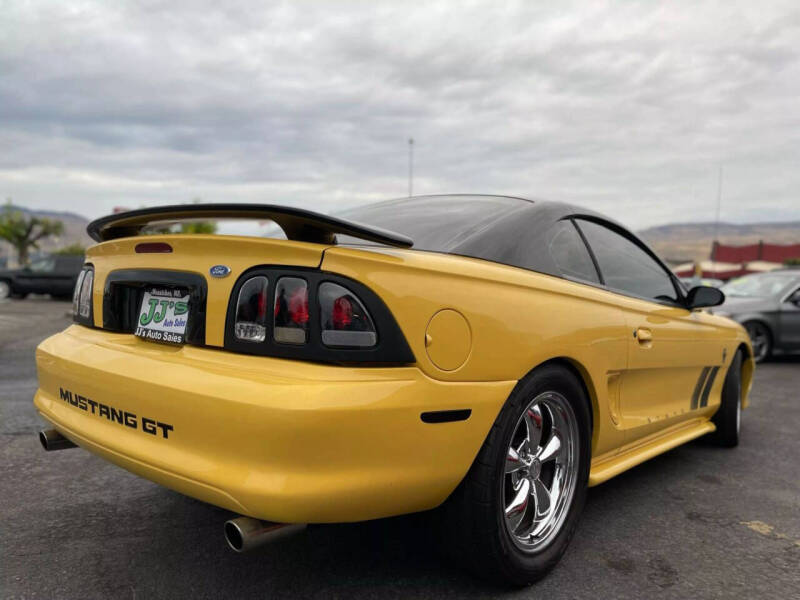 1995 Ford Mustang