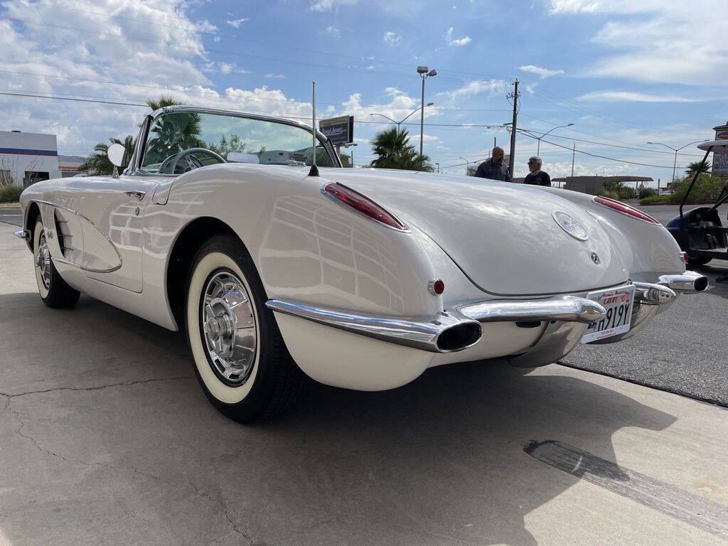 1959 Chevrolet Corvette 27