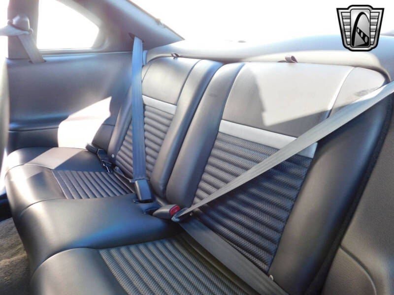 2004 Ford Mustang Mach 1 Premium