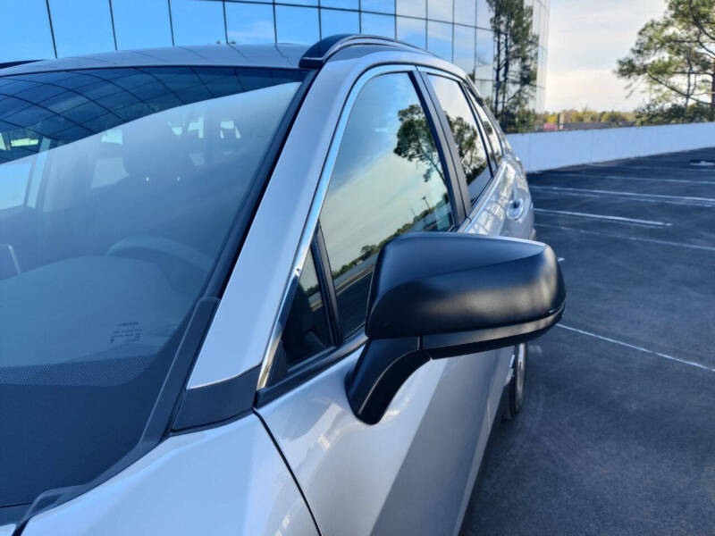 2023 Toyota RAV4 Hybrid LE