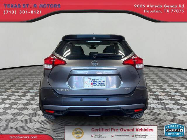 2020 Nissan Kicks SR